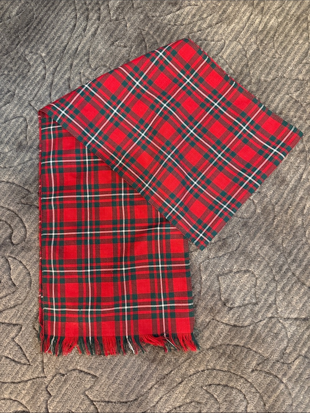Men's Red Tartan Plaid Scarf - Classic Winter Accessory